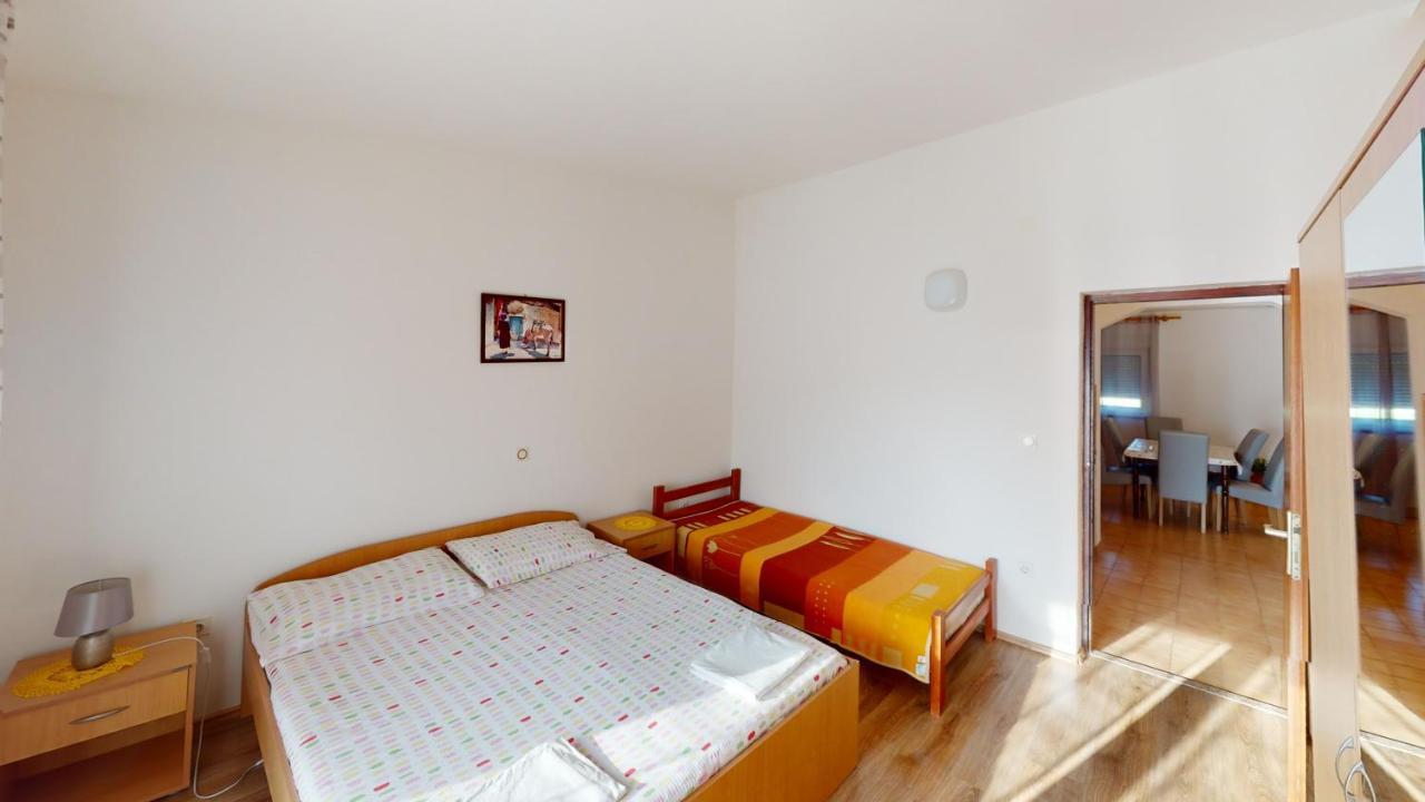 Jaska & Jelica House Apartments Metajna Extérieur photo