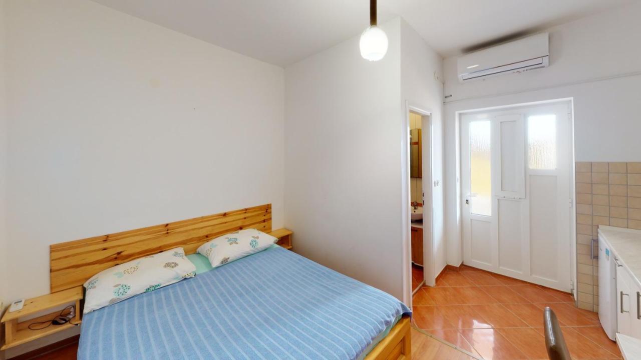 Jaska & Jelica House Apartments Metajna Extérieur photo